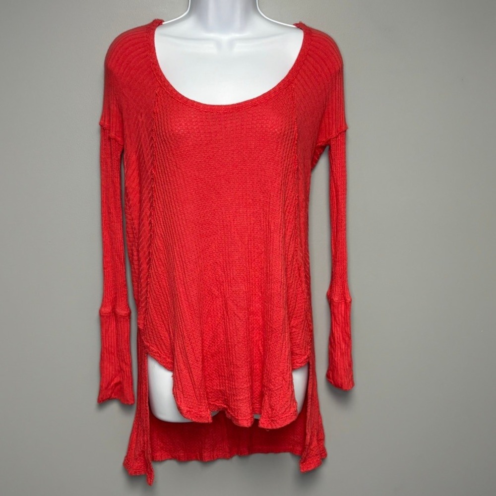 Free People Coral Pink Stretch Waffle Knit Hi-Low Oversize Long Sleeve Top Sz S